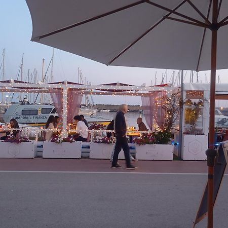 Appartamento 50 Mt Dal Mare Lido di Ostia Zewnętrze zdjęcie